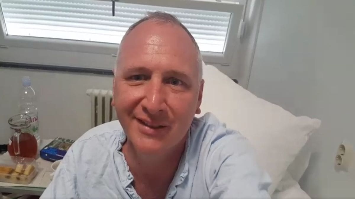 Andro Krstulović Opara se javio iz bolnice nakon objave vijesti o njegovom zdravstvenom stanju: "Bit će ovo sve dobro, nećete me se lako riješit!"