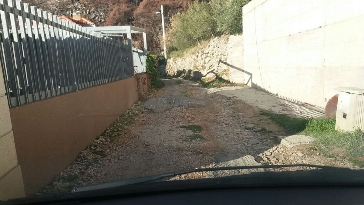 privor_ostecenacesta (1)