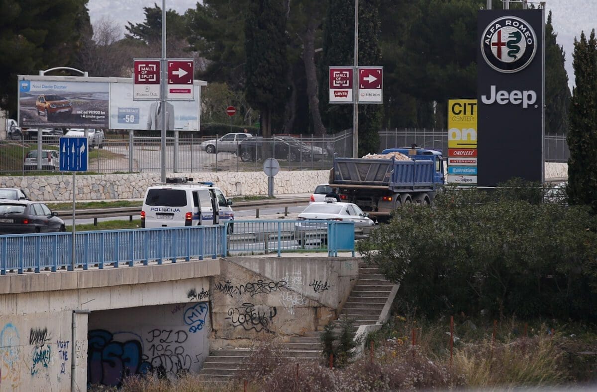 Kod Lovrinca se sudarili kamion i automobil