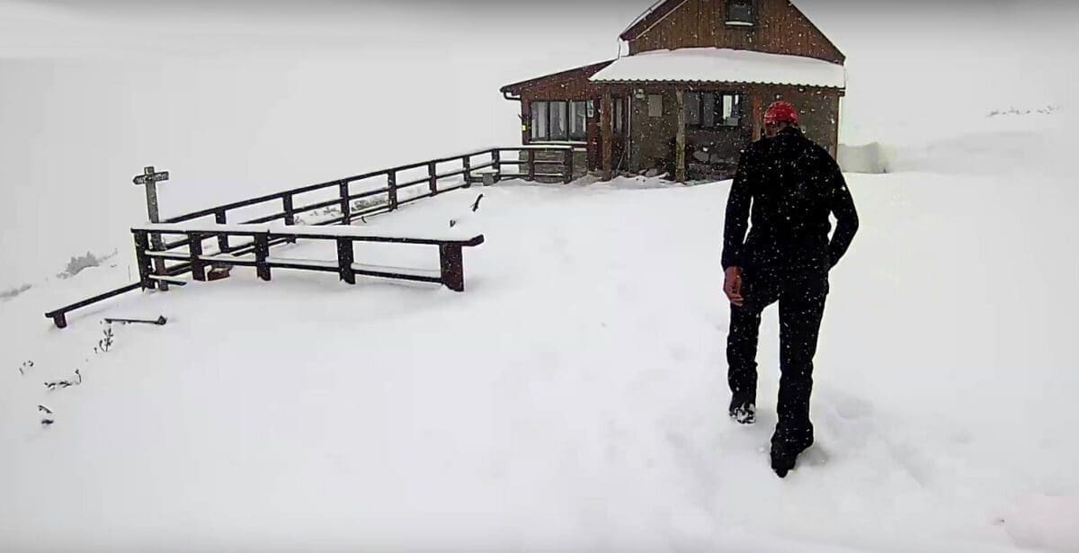 Jutros snijeg ponovno zatrpava Dinaru i Biokovo, sljedećih desetak dana moglo bi pasti metar novog snijega!