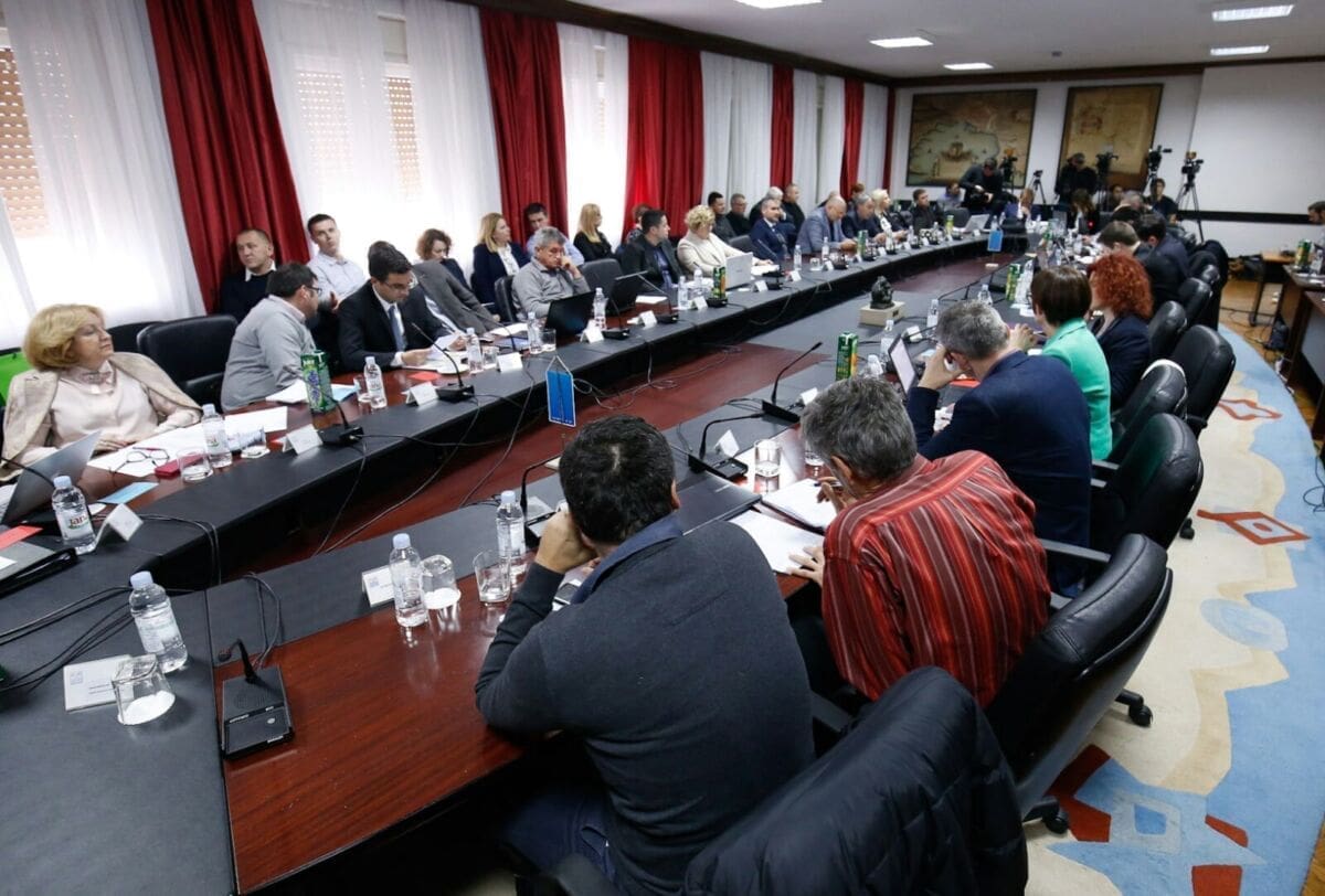 MOST tražio razrješenje Nenada Periša kao člana Povjerenstva i imenovanje Stanka Ursića