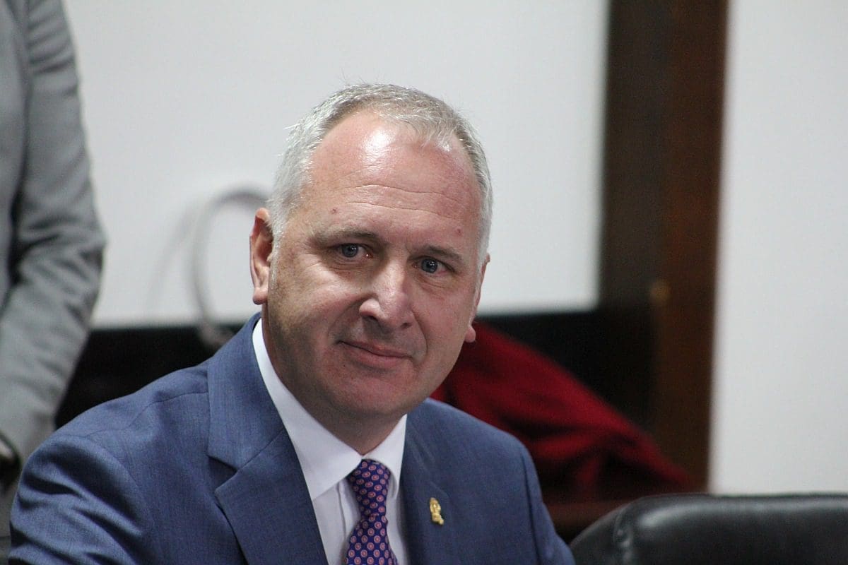 Opara: "Još malo pa će se i od mog odlaska na wc stvorit ideološka podjela"