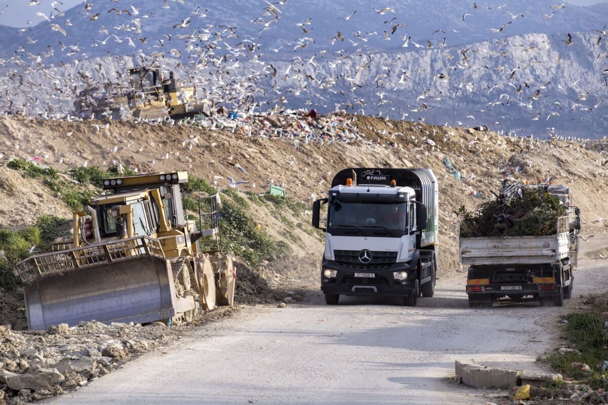 Na Karepovac dnevno pristigne 550 tona novog otpada zbog čega nastanu neugodni mirisi u okolici