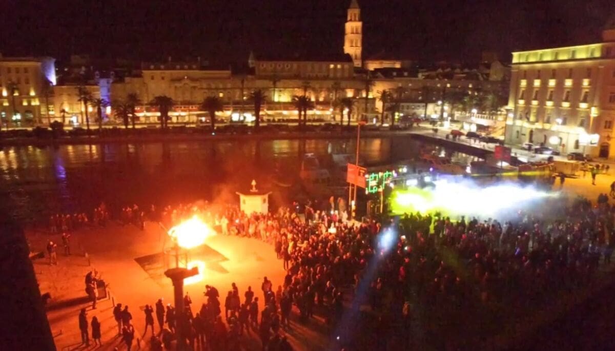 IZ PTIČJE PERSPEKTIVE Pogledajte kako su splitska krnjevalska zbivanja izgledala iz zraka