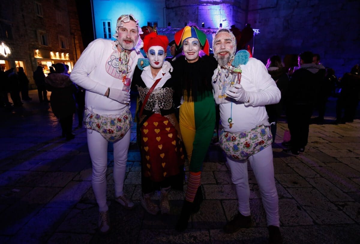 maskare_krnjeval_split(1)