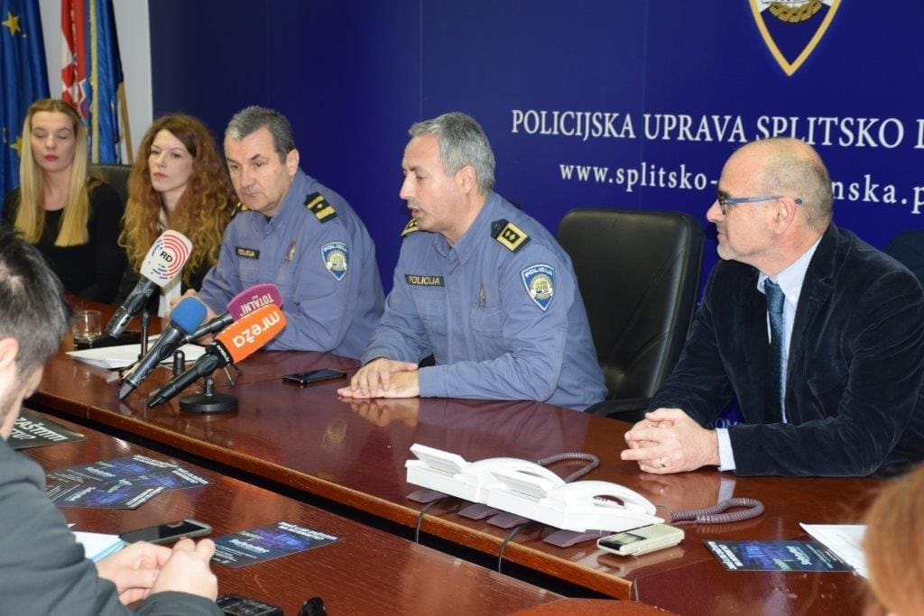 Splitska policija s partnerima predstavila aplikaciju "Safety Net - Bitka za sigurnost" namijenjenu zaštiti djece i mladih