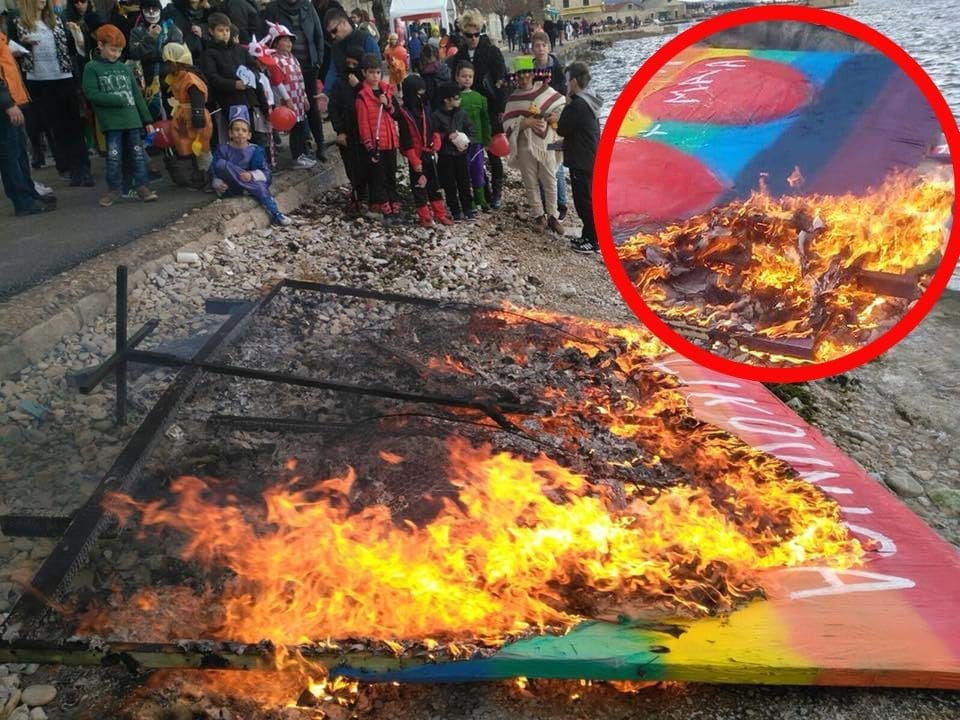 Vrhunac dječjeg krnjevala u Kaštelima: Pred djecom spaljene slikovnice s 2 mame i 2 tate