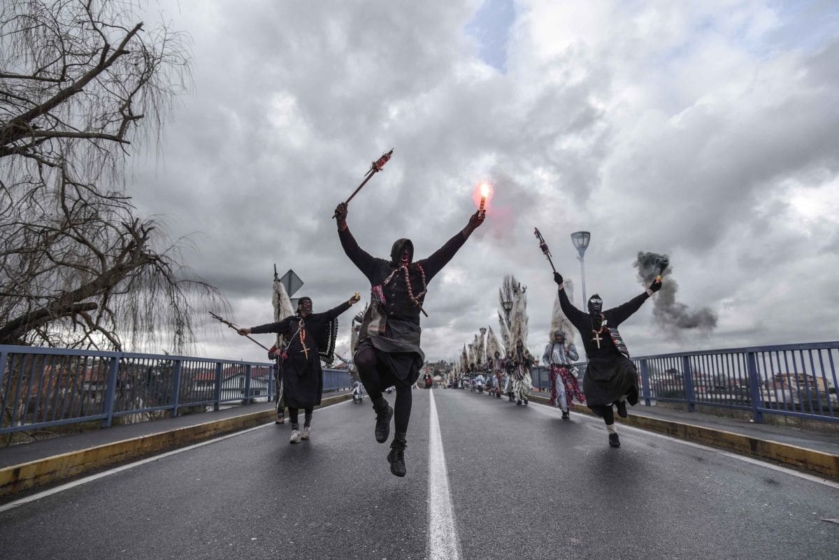 VEDRINSKE MAČKARE 2018. Vesela namaškarana povorka zabavila je triljski kraj
