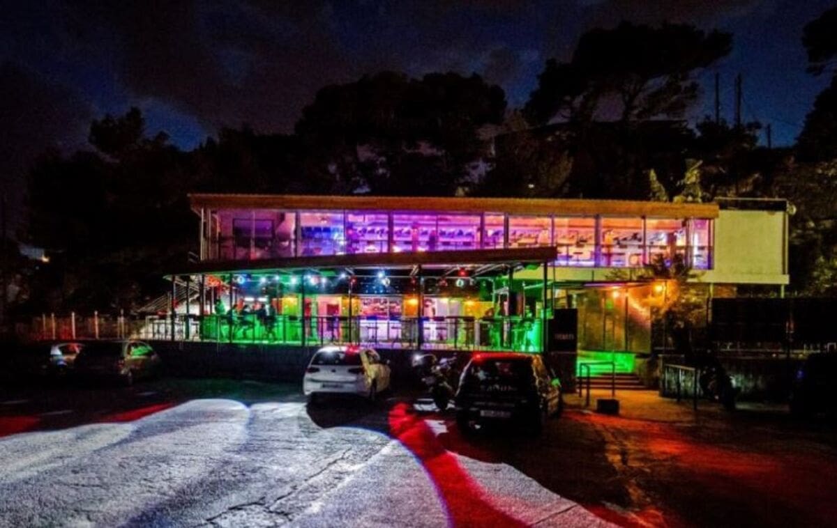 OGLAS SMUTNJE Zatvara li klub Zenta?