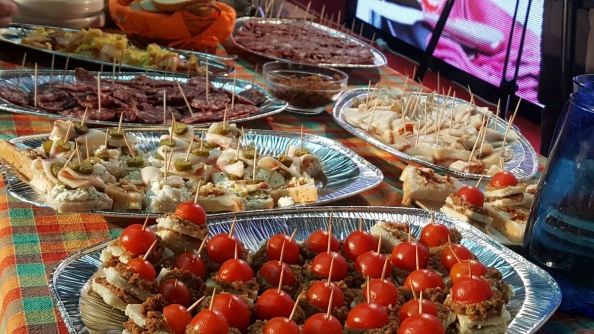 ISTRAŽIVANJE POKAZALO Ljudi koji stalno fotografiraju hranu skloniji su debljanju