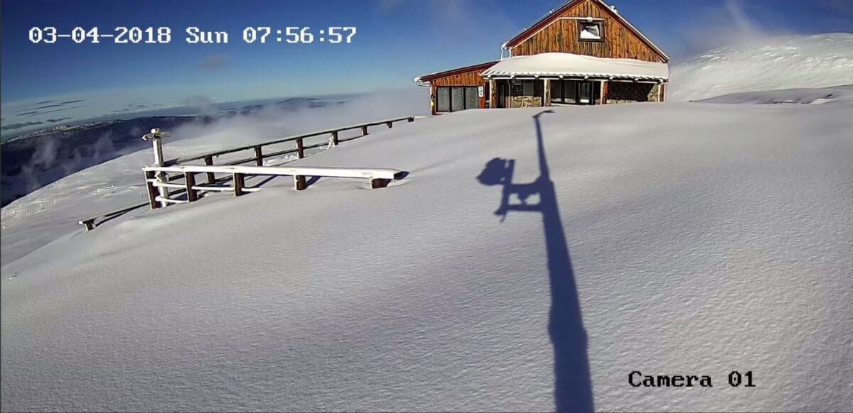 Pogledajte kako se skupina planinara probila do snijegom zatrpanog skloništa na Dinari