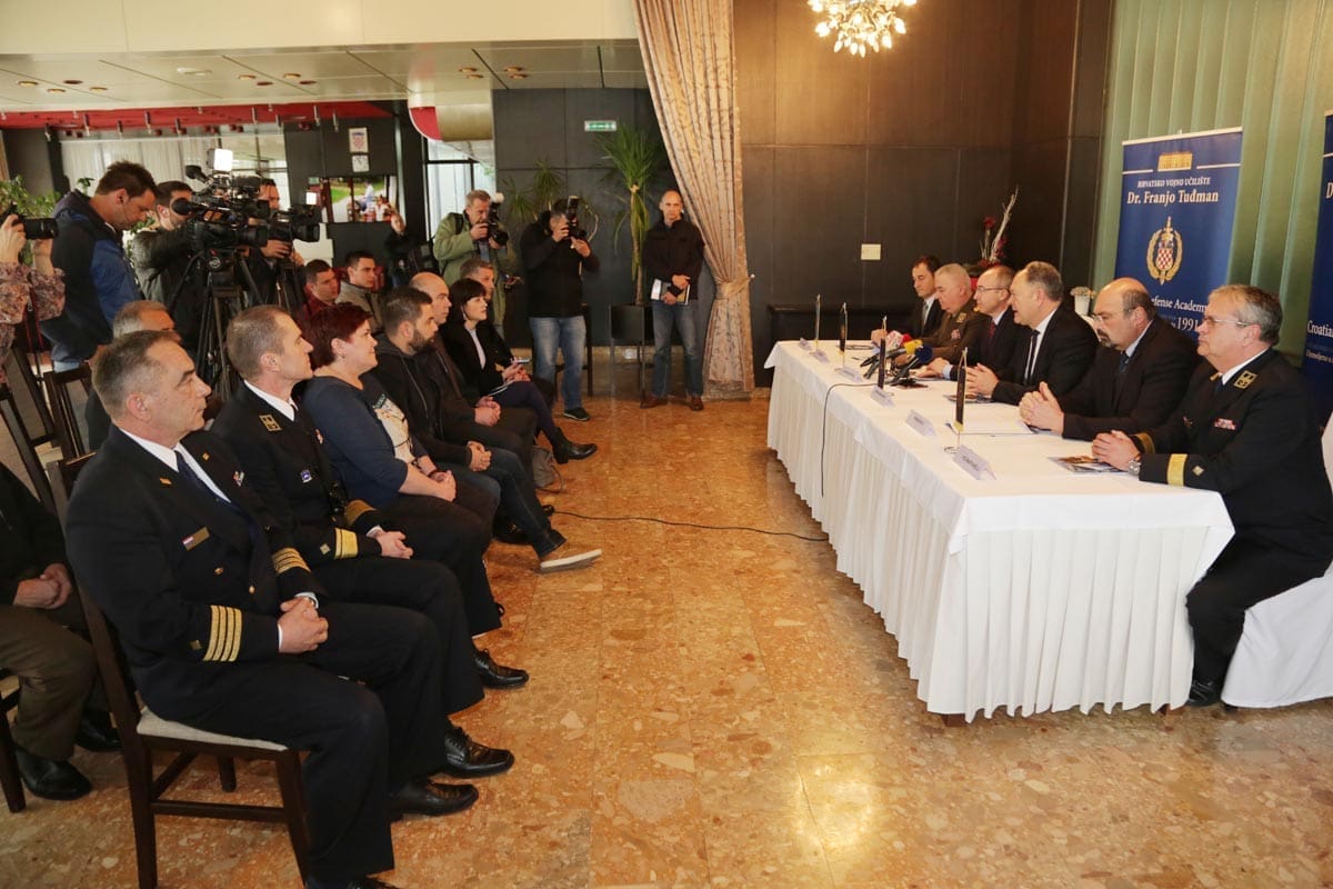 ministar_krsticevic_hvo_lora_vojno_pomorstvo_(3)