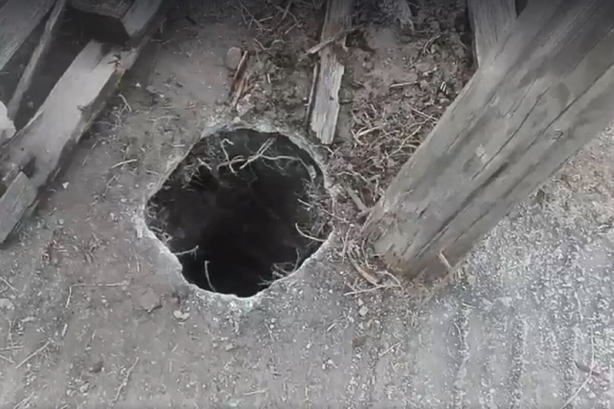 Radnici HEP-a otpilili stup u Solinu i ostavili ga da visi