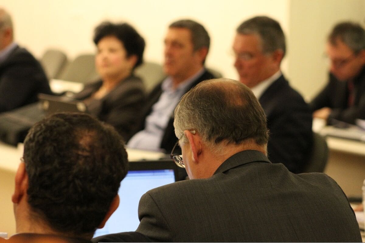 Sjednica Županijske skupštine SDŽ: Dodijeljena koncesija za uvalu Bene, cijela oporba napustila vijećnicu