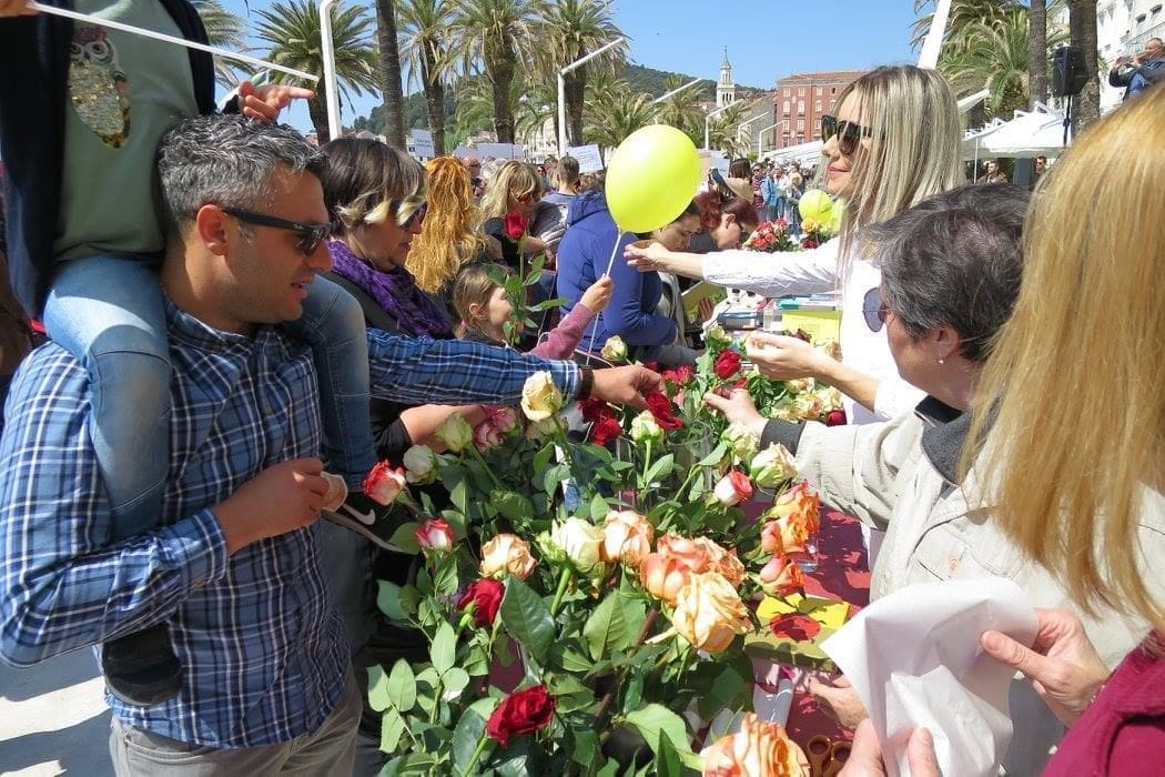 Split: Ove subote dođite na Rivu i podržite akciju "Dan ruža i knjiga"