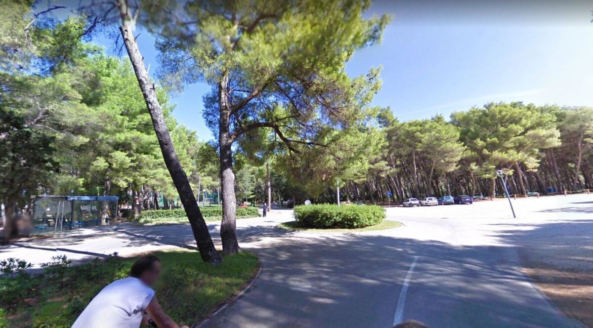 SUDAR NA KRUŽNOM TOKU Na Marjanu se sudarili djelatnik JU Marjan u vozilu i dopredsjednica Društva Marjan na biciklu