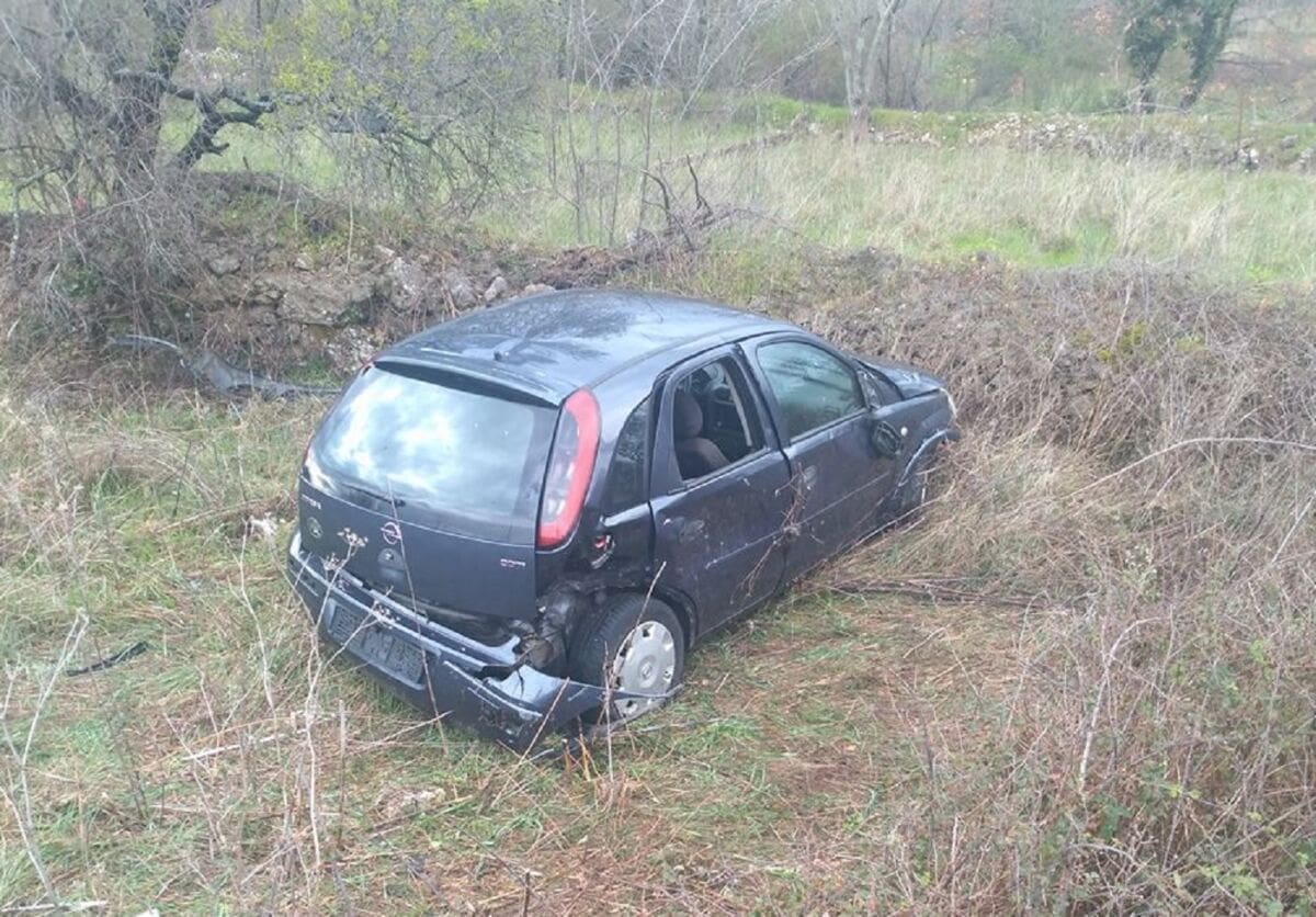 TEŠKA PROMETNA NESREĆA Četvero ozlijeđenih u slijetanju s ceste