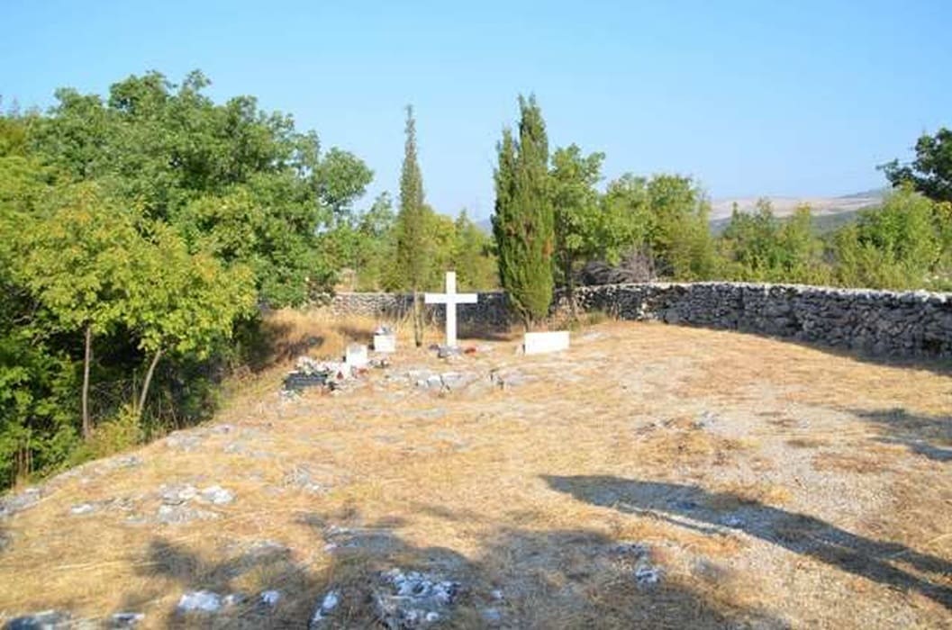 Kaštela: Odavanje počasti hrvatskim braniteljima i žrtvama Kevine jame