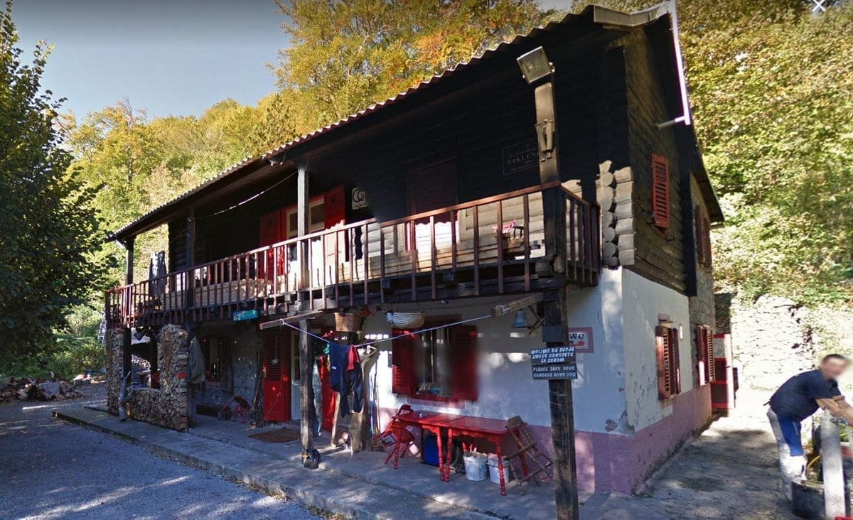 Britanski tinejdžeri se potukli u planinarskom domu na Paklenici, HGSS morao jednog spašavati