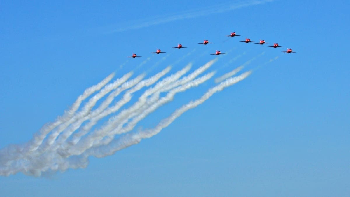 red_arrows(2)