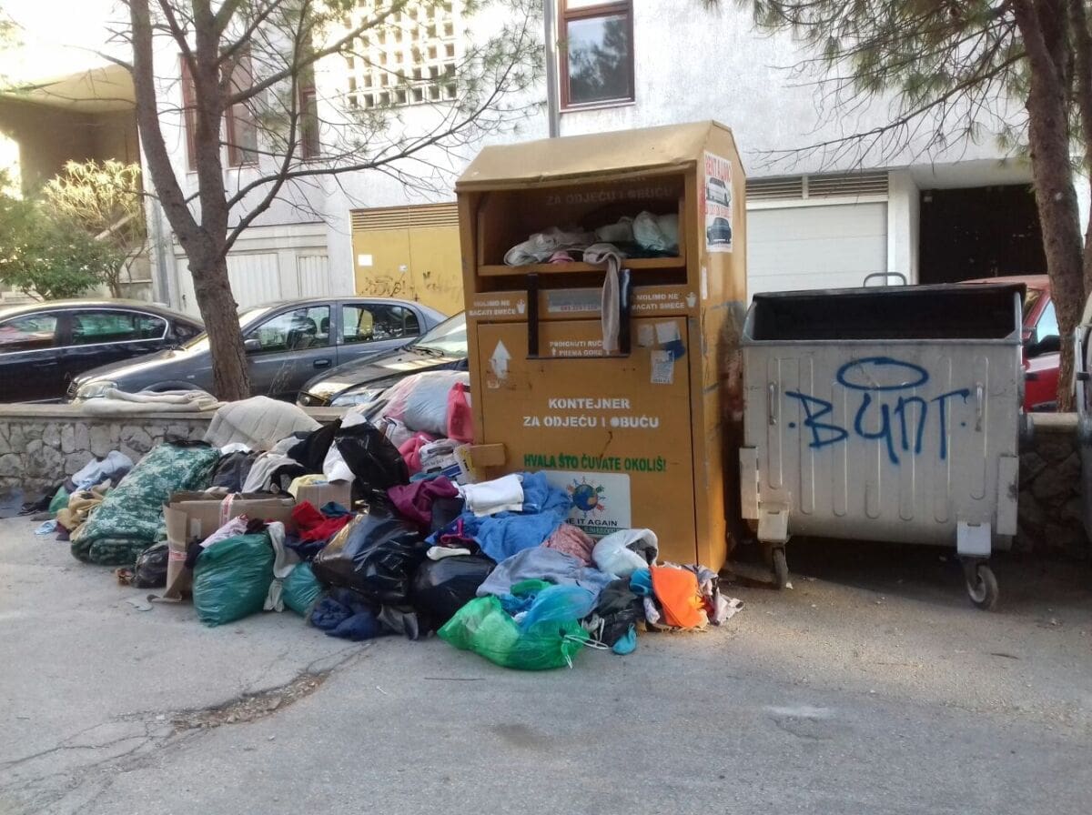 Samoposlužni butik na otvorenom niknuo na Plokitama