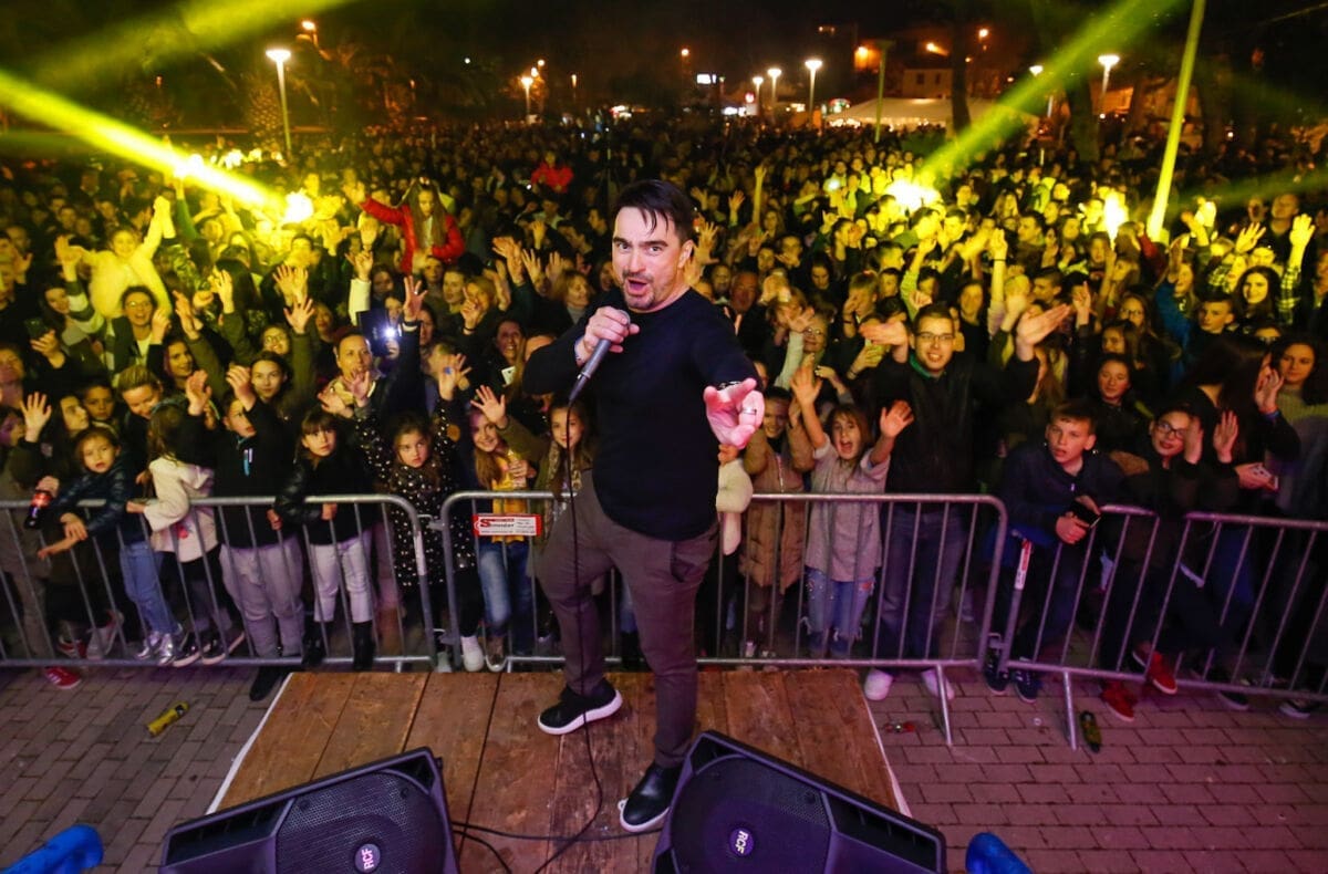 Veliki uspjeh četverosatnog humanitarnog koncerta u Stobreču: "Hvala svim donatorima, dirnuti smo do srca!"