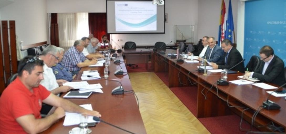 Župan Boban naglasio važnost dobre pripreme za novu protupožarnu sezonu na sjednici Stožera civilne zaštite