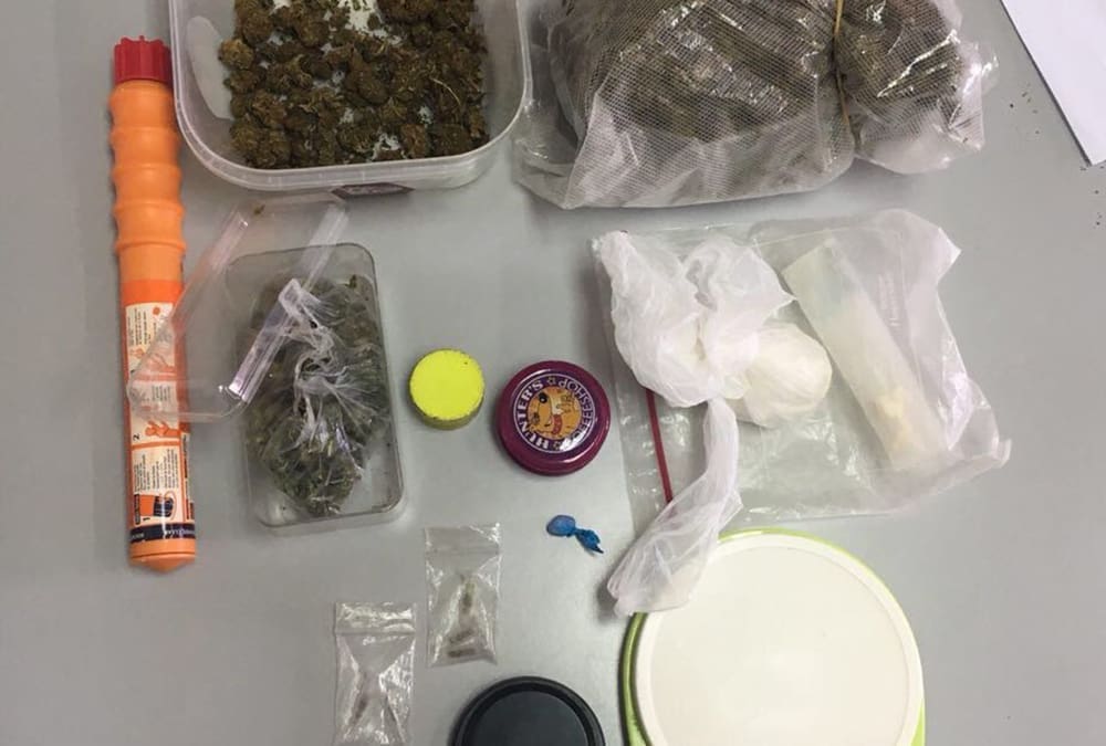 Splitski diler 'pao' s marihuanom i speedom, pronađene i sjemenke kanabisa