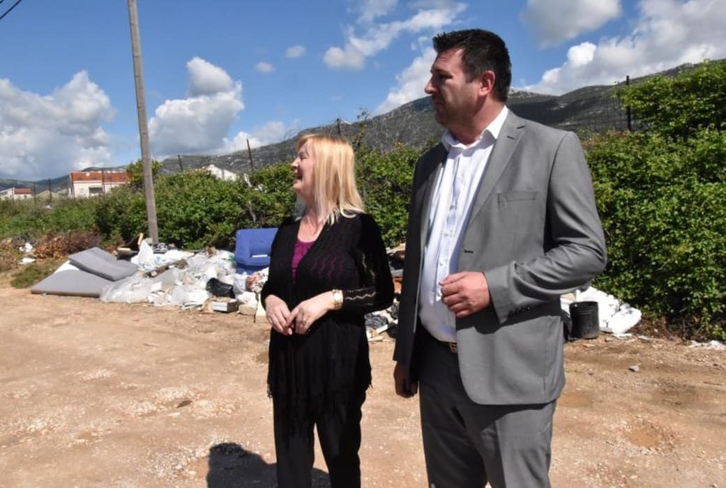 Grad Kaštela kreće u rat sa smećem: Drastično se povećavaju kazne, a razmatra se mogućnost nagrada za prijavitelje