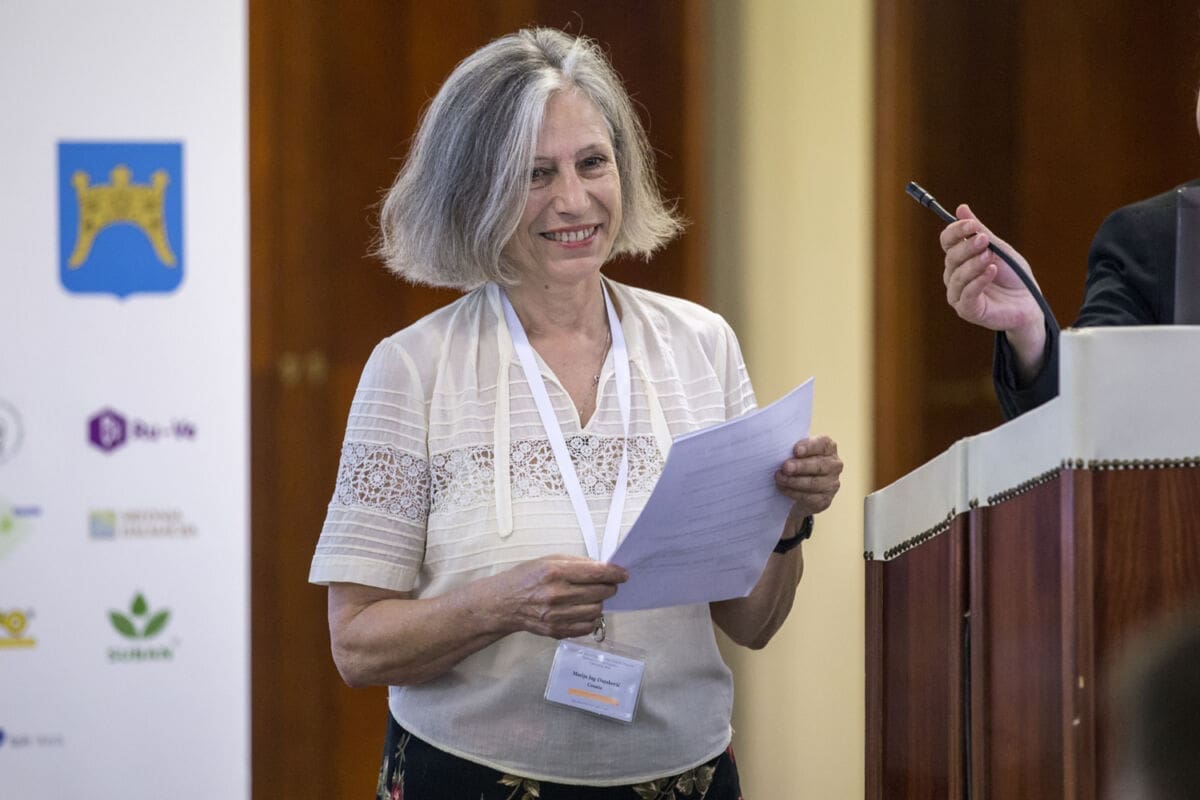 kongres_o_ljekovitom_i_aromaticnom_bilju_zemalja_jugoistocne_europe_(1)