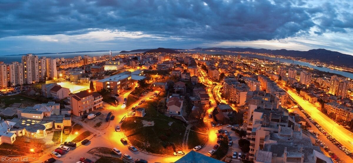 Iz HEP-a su rekli prije 2 sata da će struja doći svaki tren, a dijelovi grada još u mraku!