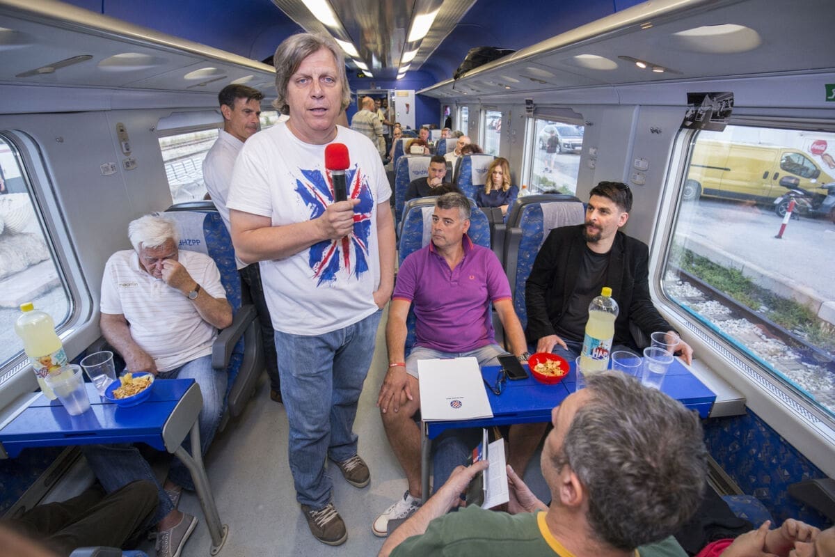 KUP JE NAŠ Frane Grgurević: "Vraćali smo se vlakom iz Beograda, a na peronu nas je čekao Varvodić s peharom u rukama"