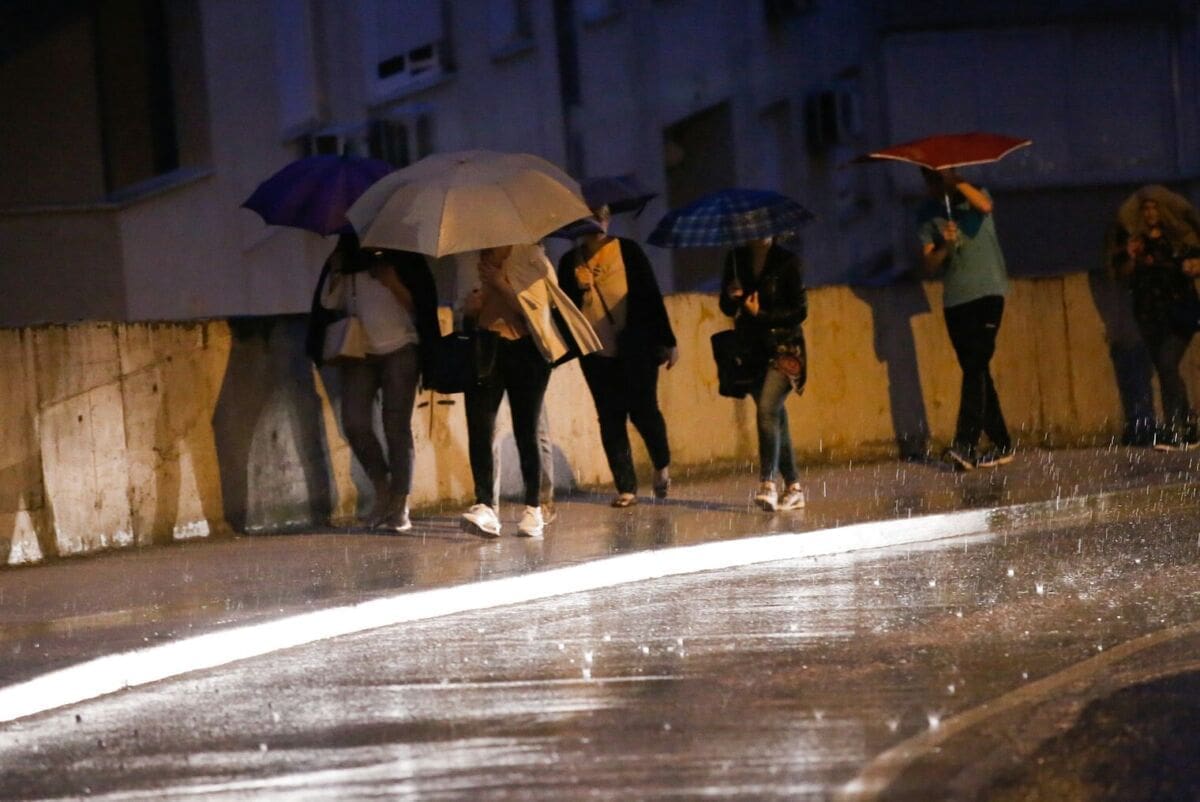 simple_minds_znjan_02