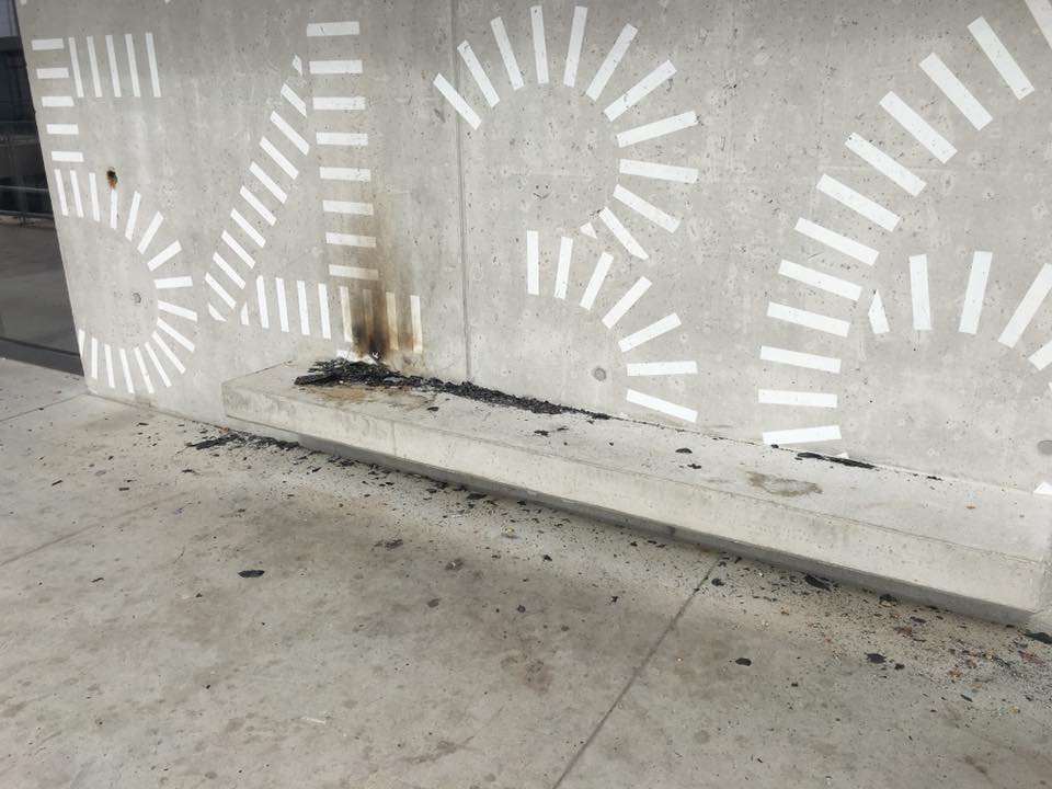 U paljevini oštećena fasada škole Žnjan-Pazdigrad: "Draga omladino, ovo je vaša škola"