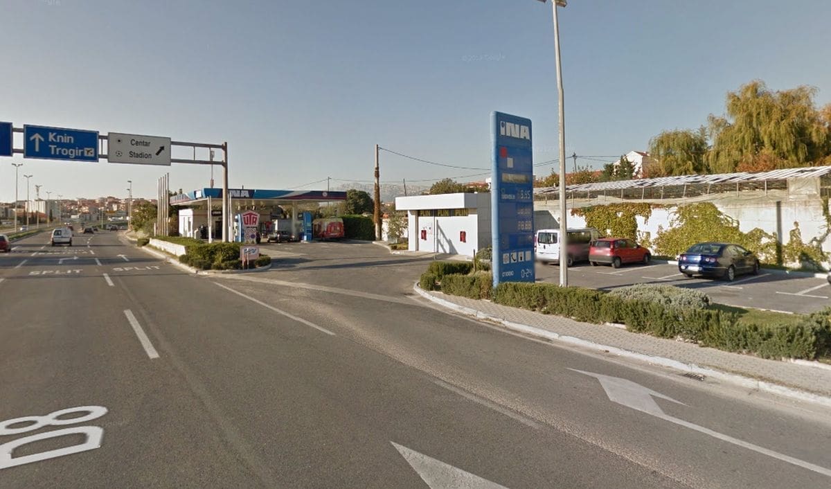 PONOVNO OPLJAČKANA BENZINSKA U SPLITU Nepoznata ženska osoba uz prijetnju pištoljem otuđila novac