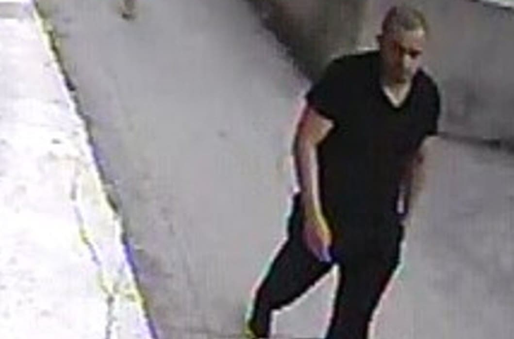 Prepoznajte li razbojnika s fotografije? Policija moli građane za pomoć