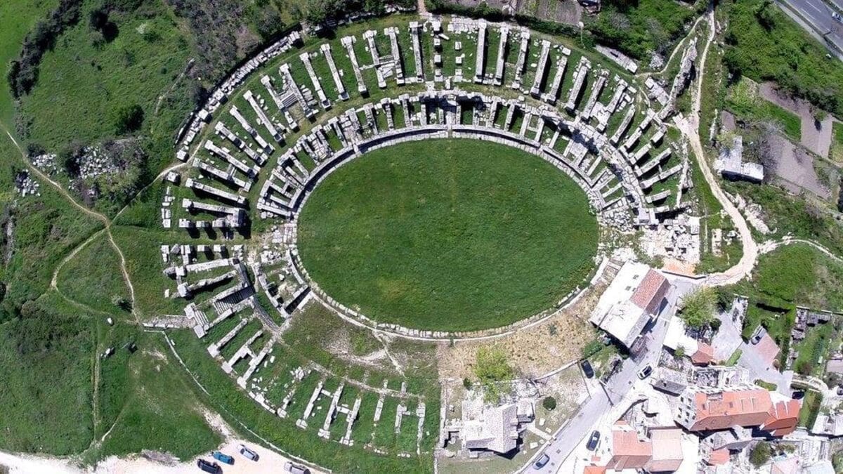 REVITALIZACIJA KUĆE PARAĆ U SOLINU Rimske rođendanske radionice, ljetne antičke radionice, tratamenti, stari komin