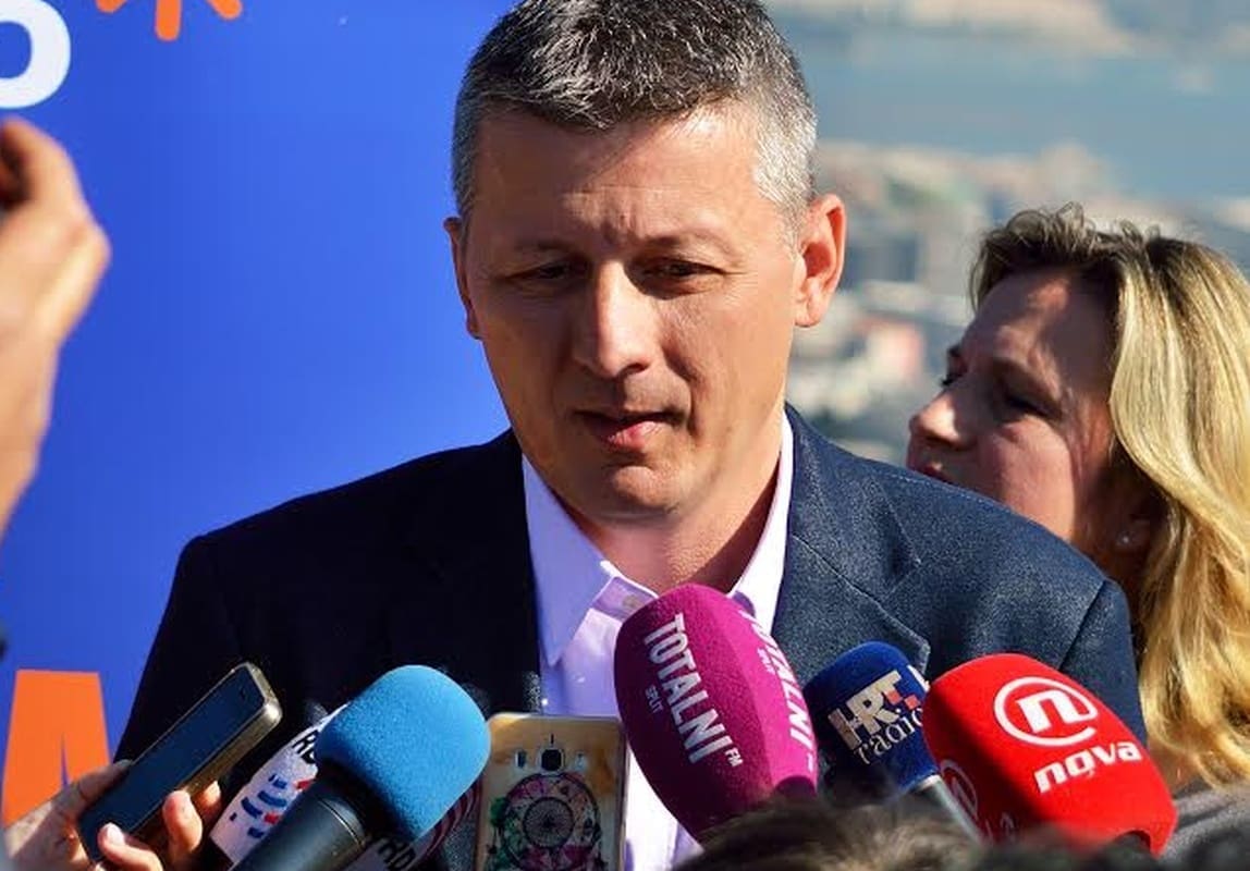 Prkić: "Gradski vijećnik koristi štekat bez ugovora, borovi padaju na Marjanu... Tko je ovdje lud?"