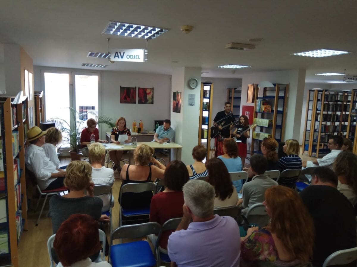 Split: Otvorena izložba fotografija Jagode Mihanović "Moje tišine progovaraju"