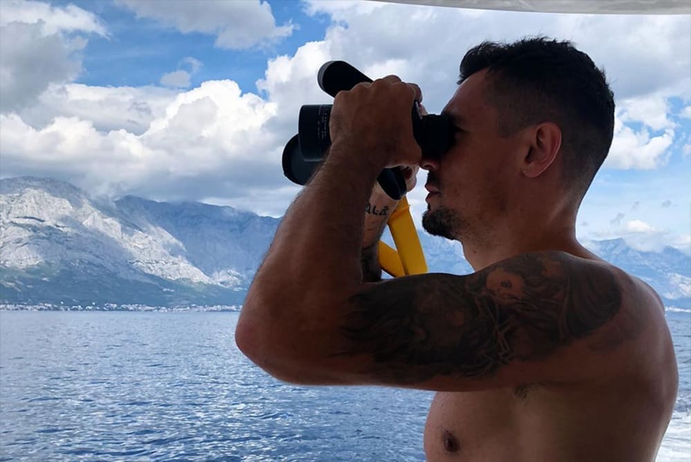 Dejan Lovren plovi Jadranom tražeći Vrsaljka: "Gdje si? Tražim te bagudino"