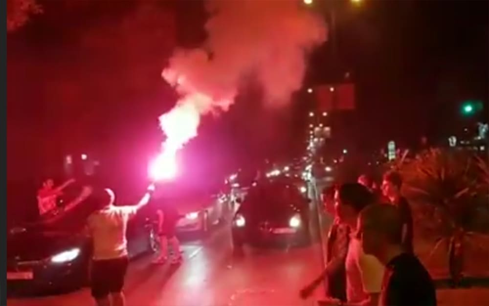 ZAUSTAVILI PROMET Splićani uspjeh Vatrenih proslavili nasred Poljičke