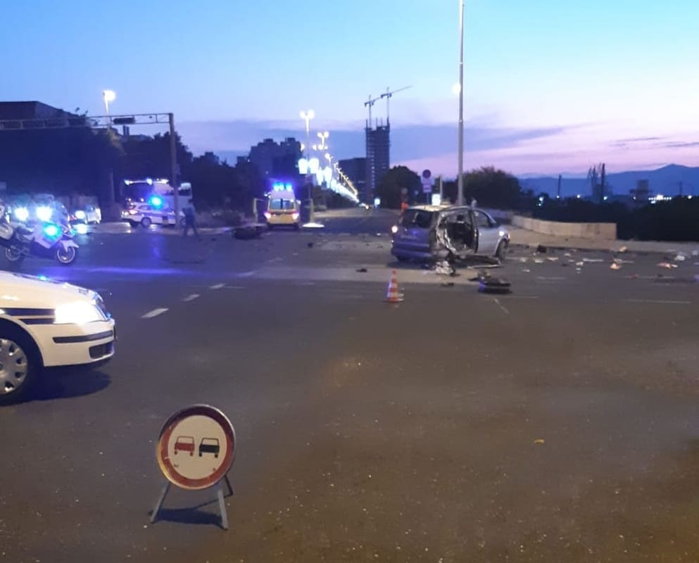 TEŠKA PROMETNA NESREĆA U SPLITU Poginuo motociklist, zatvoren ulaz u grad!