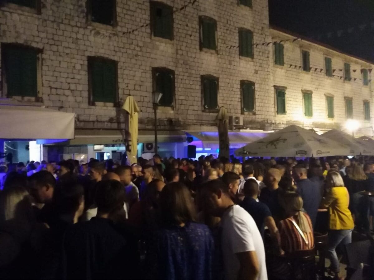 WhatsApp Image 2018-08-15 at 00.37.36