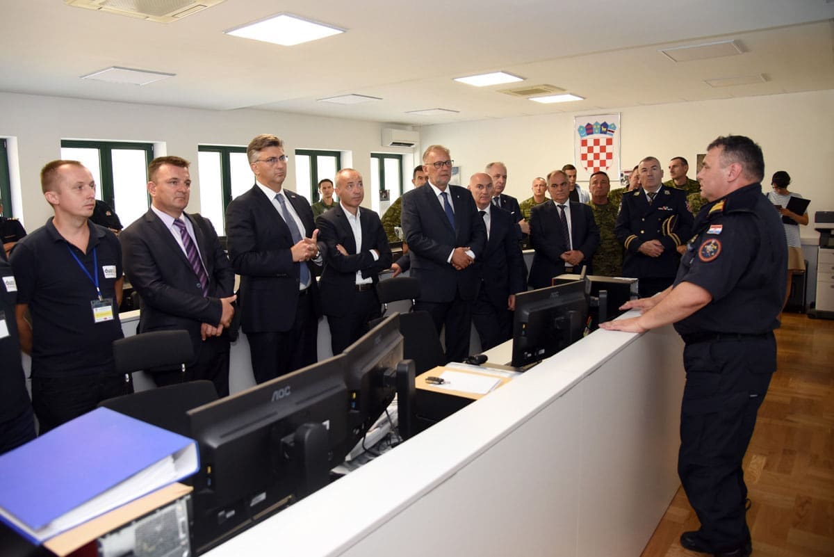 Plenković i Krstičević na prezentaciji o Protupožarnoj sezoni: "Napravili smo ogromne iskorake"