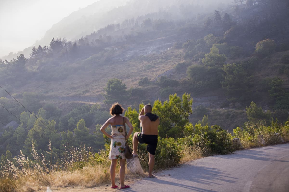 pozar_lokva_rogoznica_medici_mimice_vatrogasci_kanader_air_tractor_krsticevic_vatra_(1)