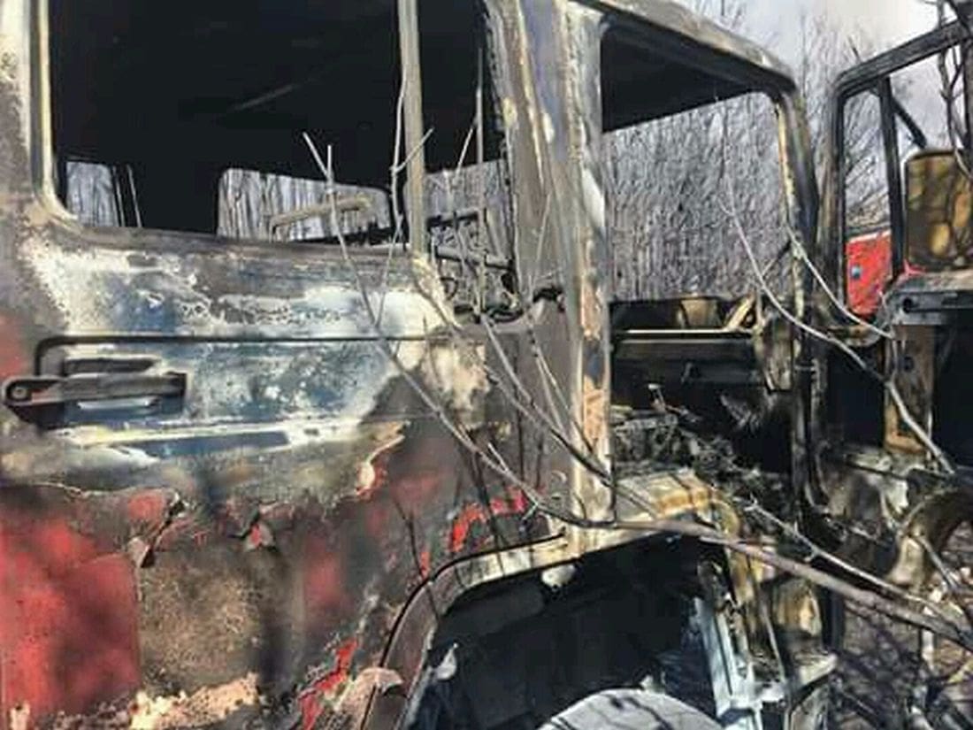 POGLEDAJTE FOTOGRAFIJE IZGORENIH VOZILA Požar je pod kontrolom