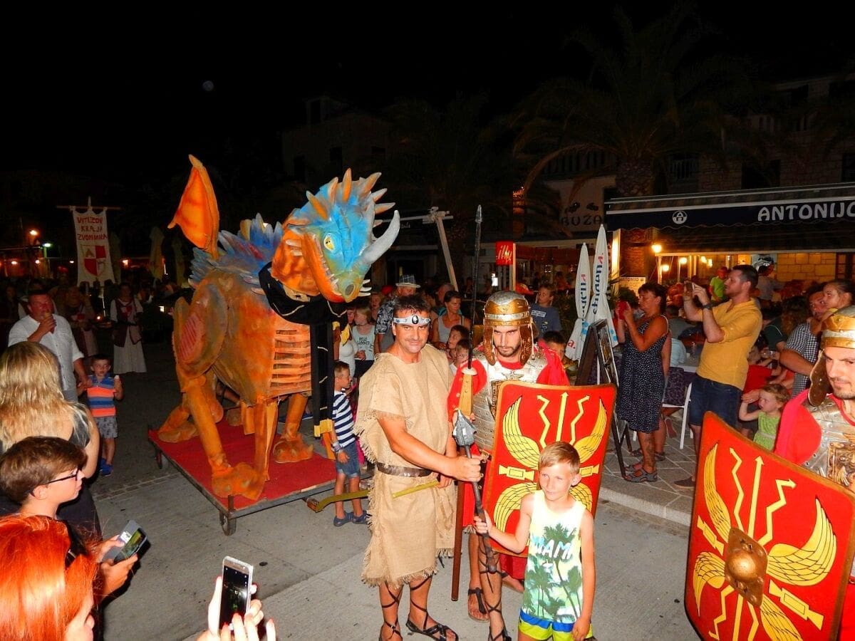 BUĐENJE ZMAJA Večeras u Rogoznici ne propustite spektakularno uprizorenje legende o zmaju Murinu