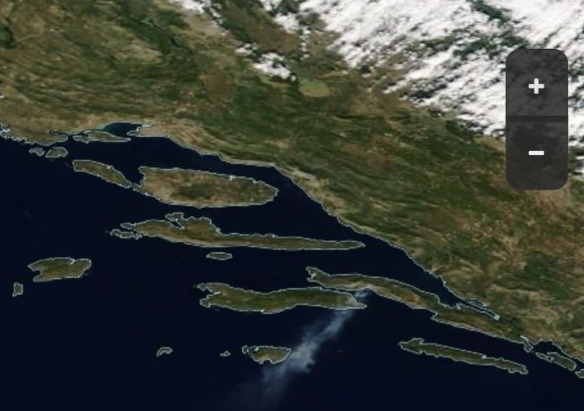 Požar kod Orebića vidljiv iz svemira!