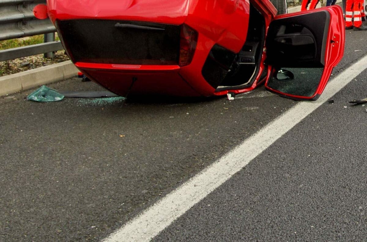 CESTA UZELA JOŠ JEDAN ŽIVOT: Automobilom sletio s ceste, preminuo na mjestu događaja