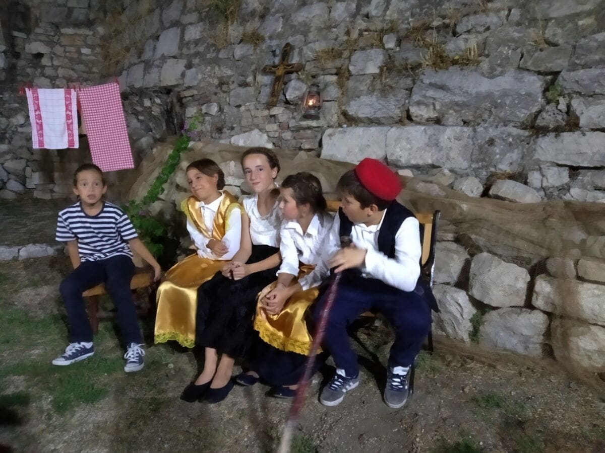 Kaštelanske glende i batude još jednom nasmijale brojnu publiku